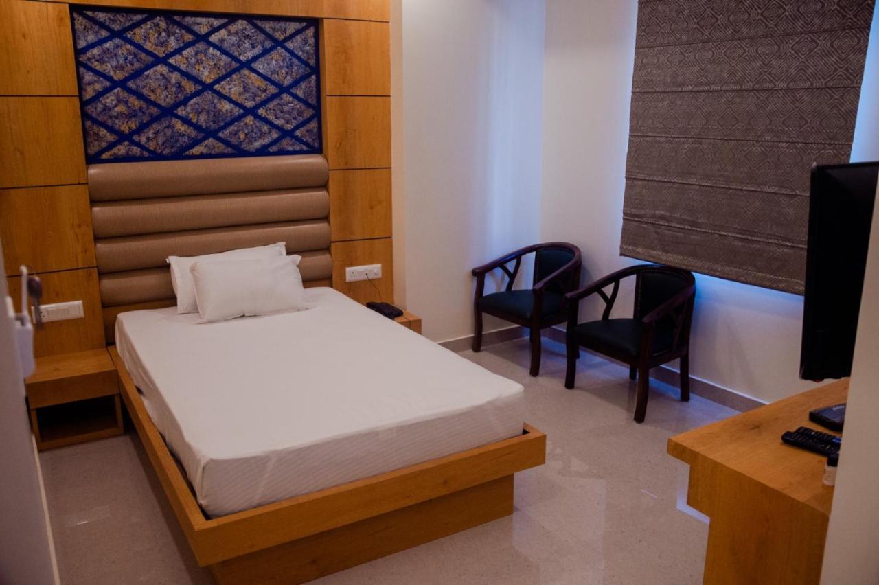 Hotel Grand Lotus Dimāpur 외부 사진